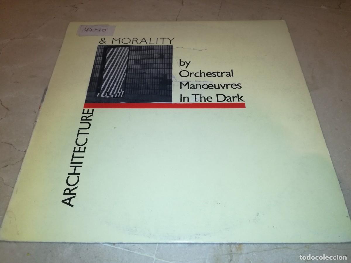 Discos de vinilo: ORCHESTRAL MANOEUVRES IN THE DARK-ARCHITECTURE & MORALITY-CONTIENE ENCARTE-ORIGINAL ESPA&Ntilde;OL 1981