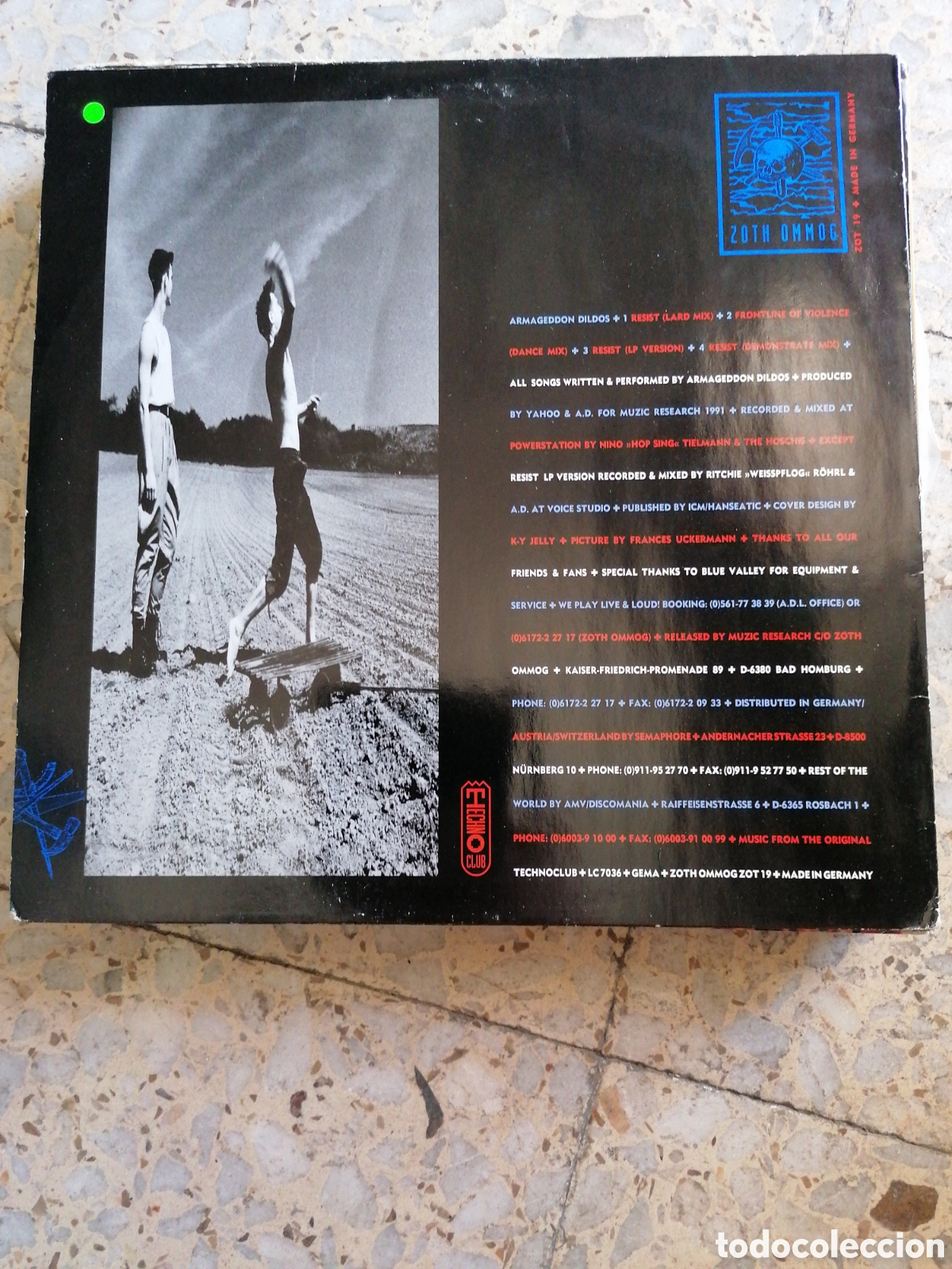 Discos de vinilo: MAXI SINGLE 12&rdquo; ARMAGEDDON DILDOS RESIST 1991 GERMANY - Foto 2