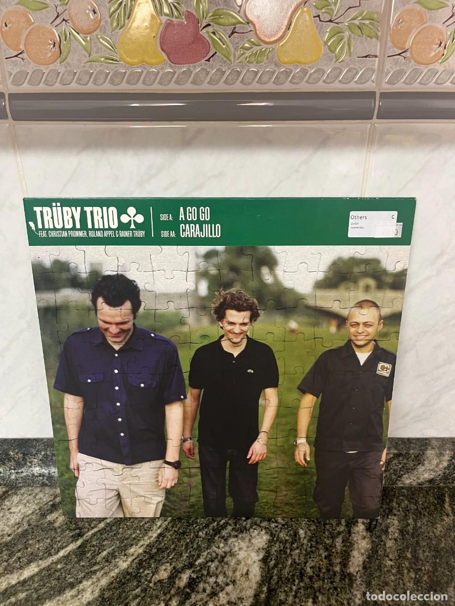 Discos de vinilo: Tr&uuml;by Trio A-Go-Go / Carajillo