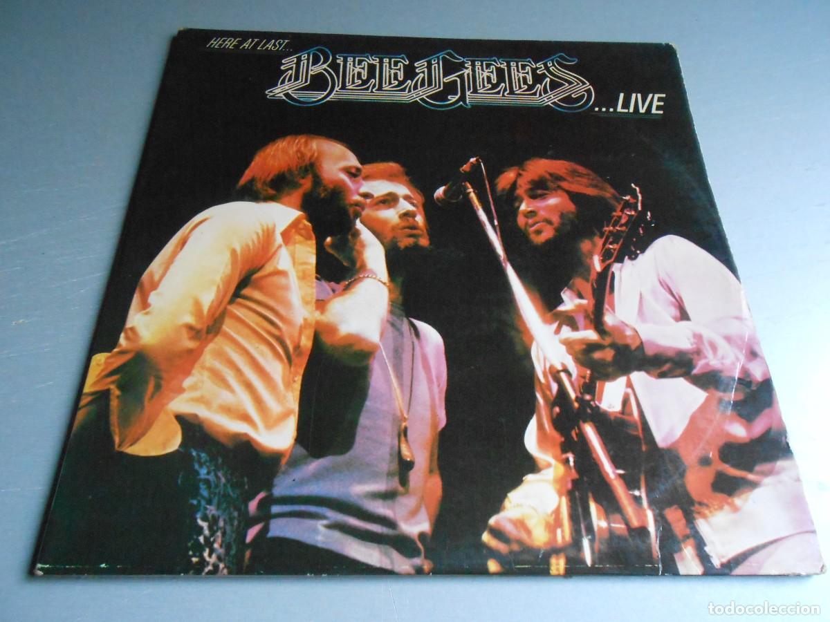 Discos de vinilo: BEE GEES - HERE AT LAST... LIVE -, 2 LP, I&acute;VE GOTTA GET A MESSAGE TO YOU + 21, A&Ntilde;O 1977, RSO