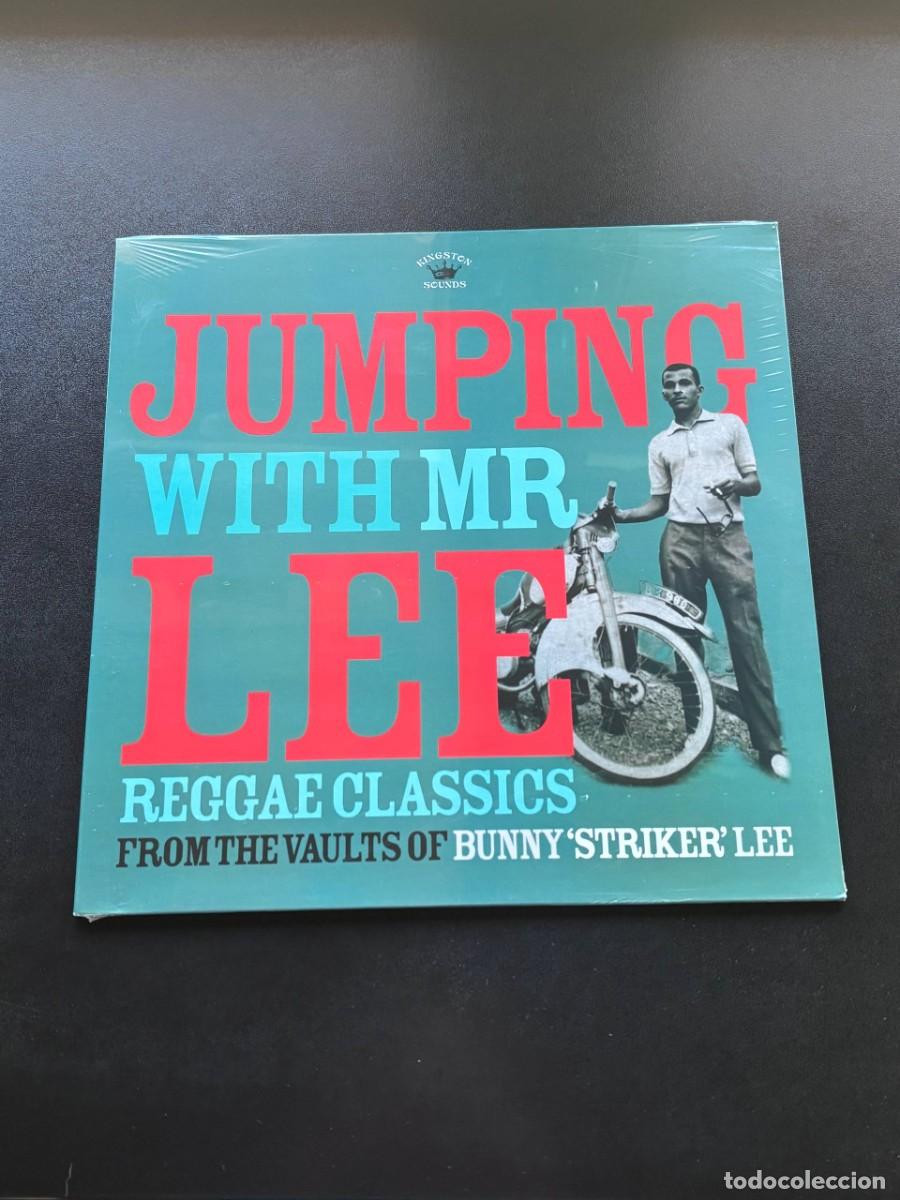 Discos de vinilo: Jumping With Mr Lee: Reggae Classics From The Vault Of Bunny &rdquo;Striker&rdquo; Lee Disco de vinilo LP ska