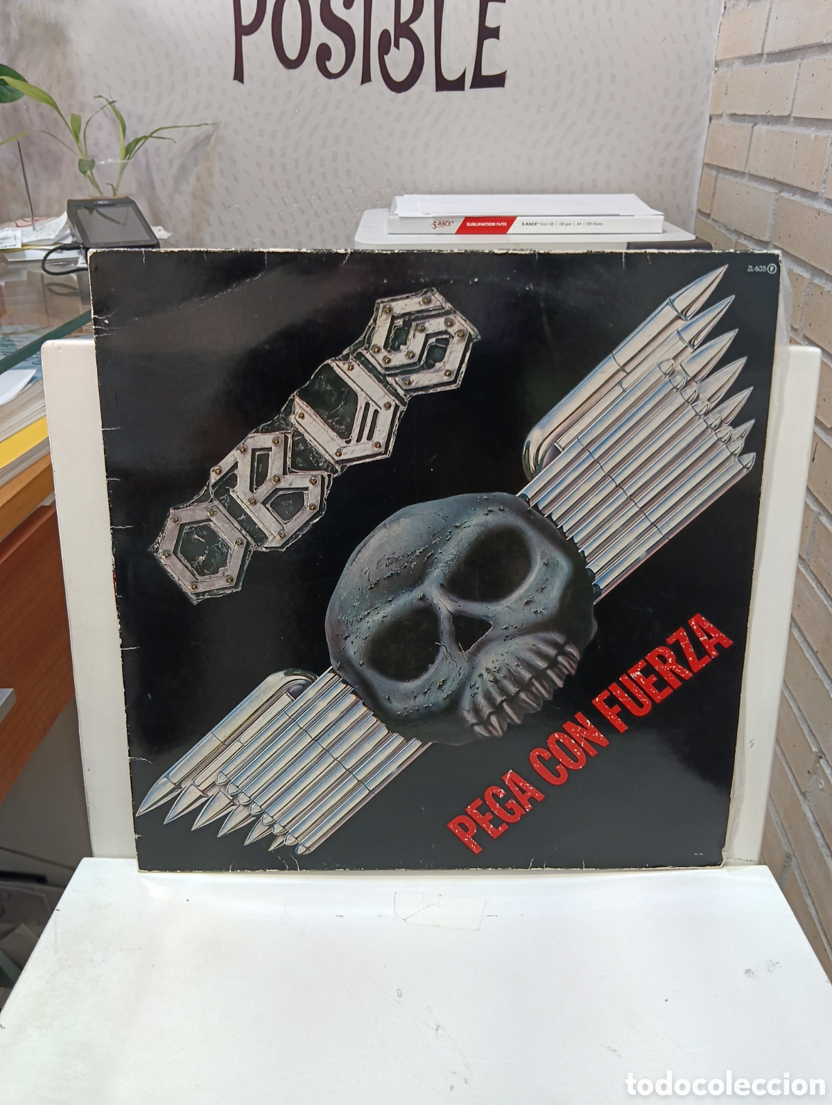 Discos de vinilo: Ob&uacute;s. &rdquo; Pega Con Fuerza &rdquo;. Primera Edici&oacute;n Espa&ntilde;ola. 1985. Chapa Discos