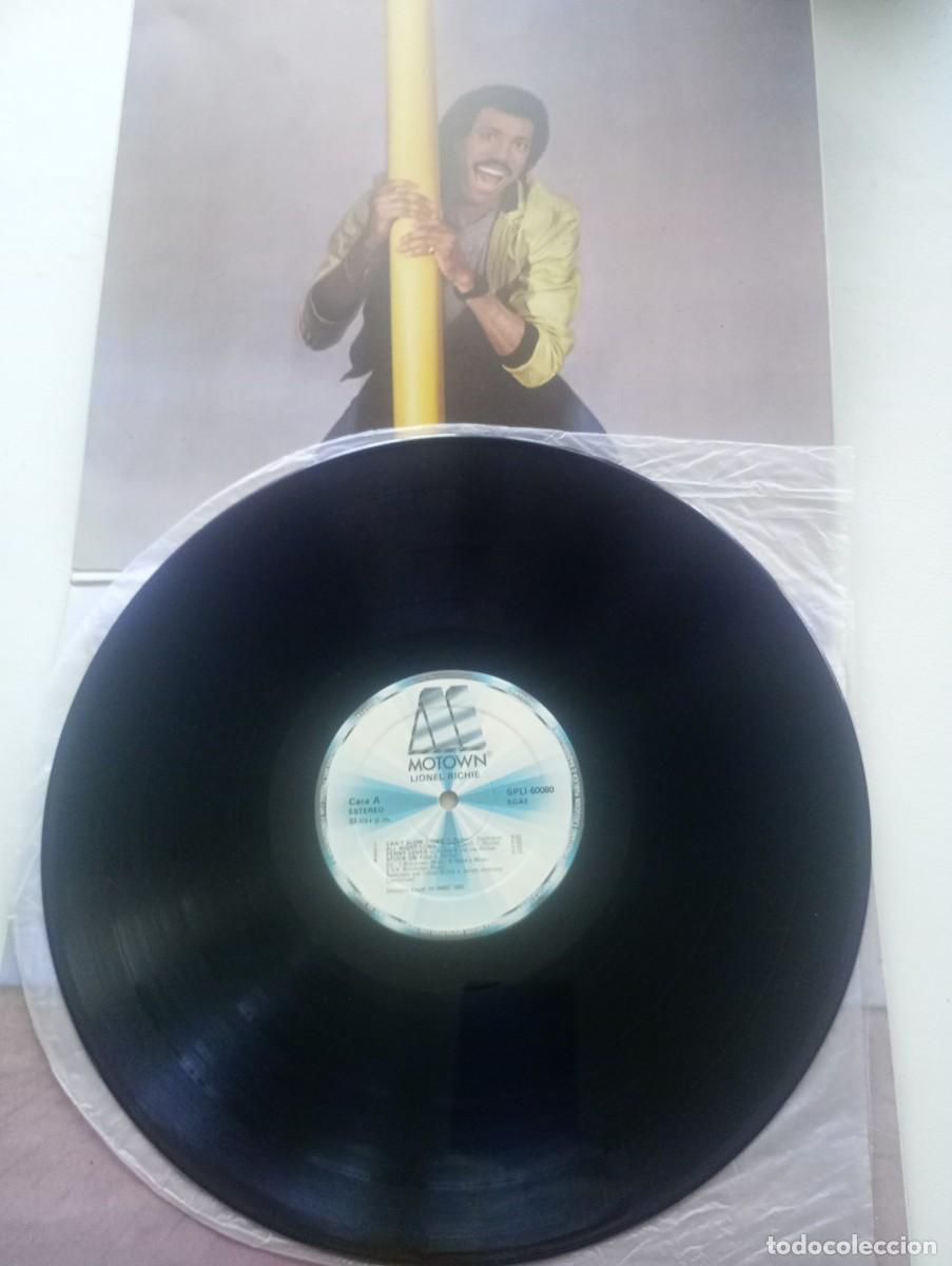Discos de vinilo: Lionel Ritchie. Cant slow down. LP vinilo. - Foto 3