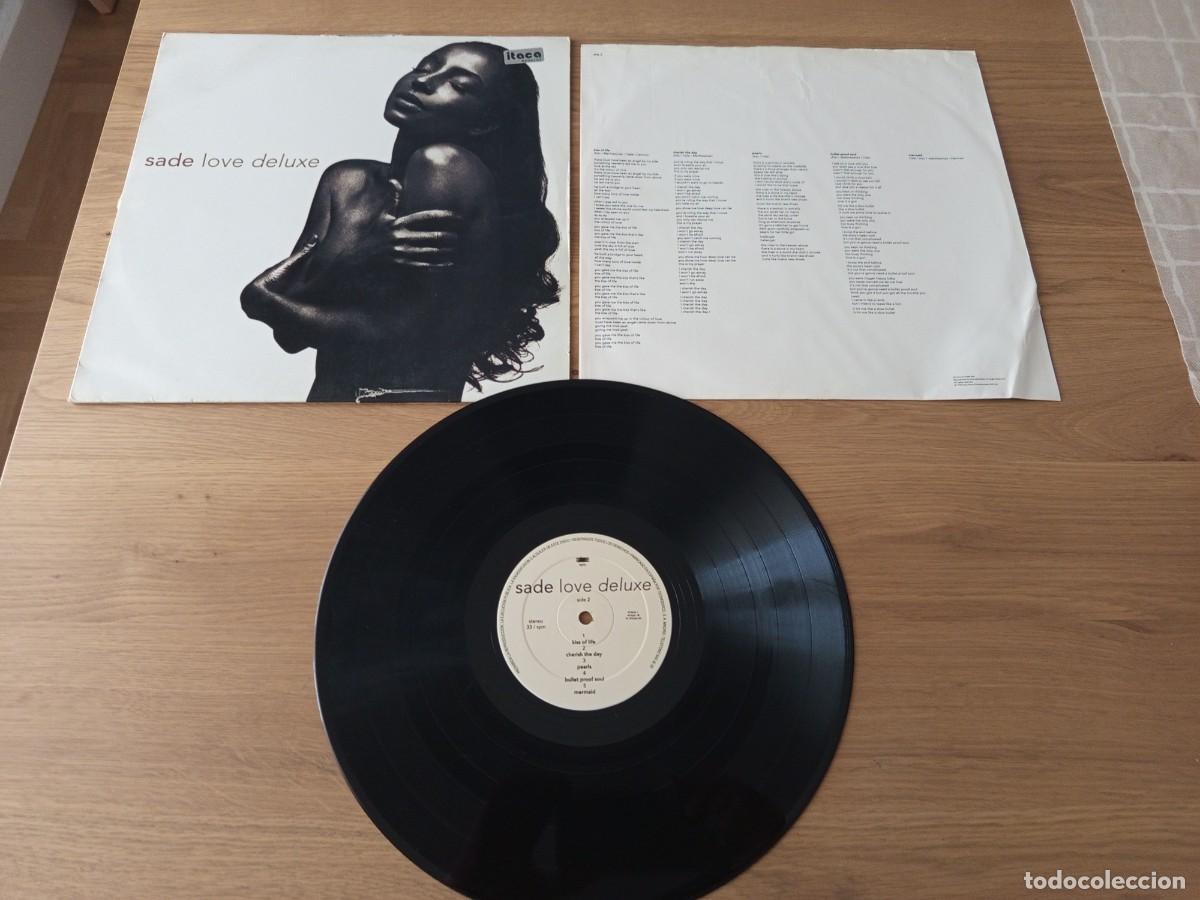 Discos de vinilo: GENIAL LP ORIGINAL. SADE / LOVE DELUXE / SELLO 099747 252618 / A&Ntilde;O 1992 / COMPLETO.