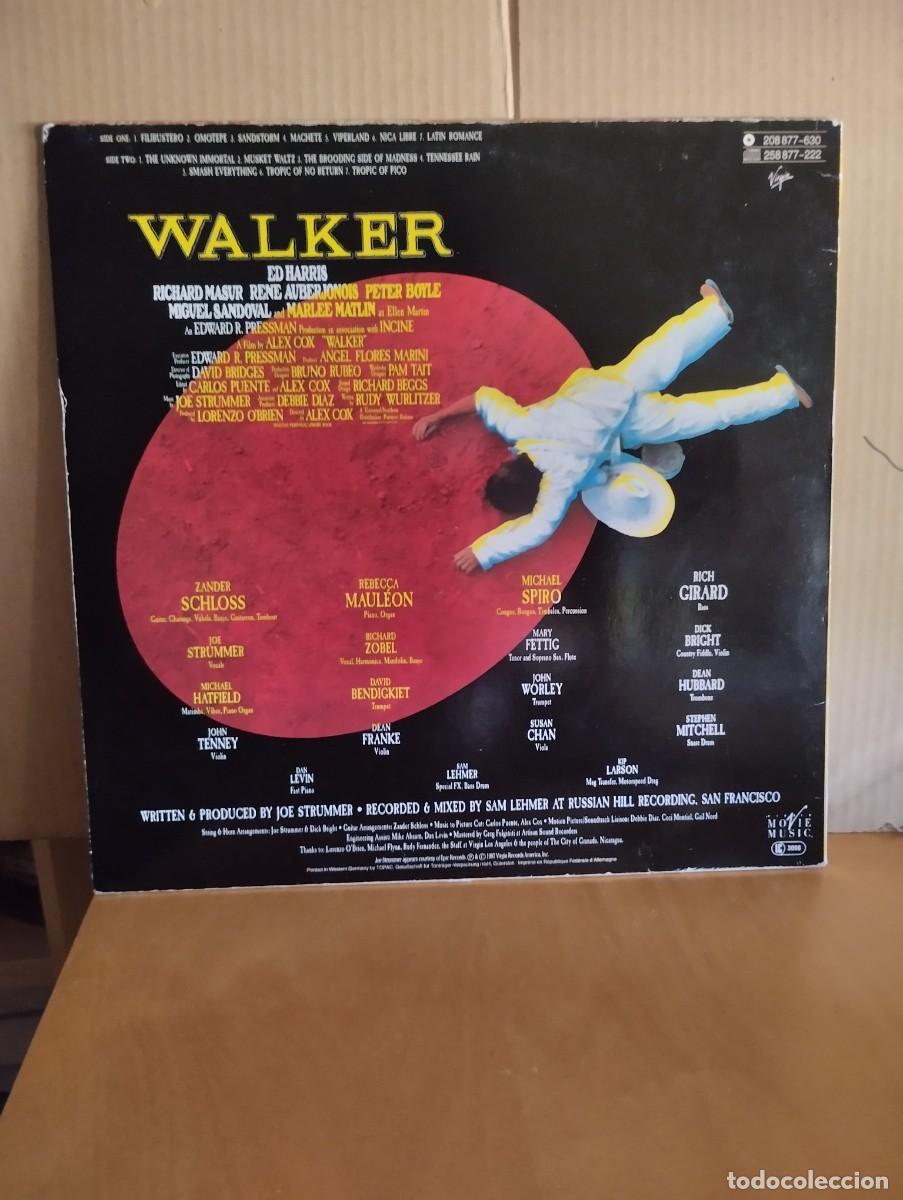 Discos de vinilo: B.S.O. --- WALKER -- JOE STRUMMER - Foto 2