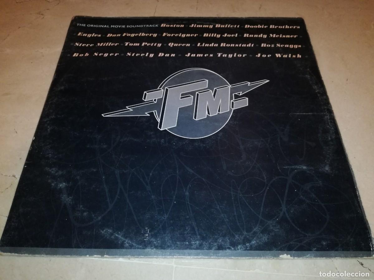 Discos de vinilo: BSO DE LA PELICULA FM-DOBLE LP-ORIGINAL ESPA&Ntilde;OL 1978-QUEEN, EAGLES, BOSTON, TOM PETTY, ETC