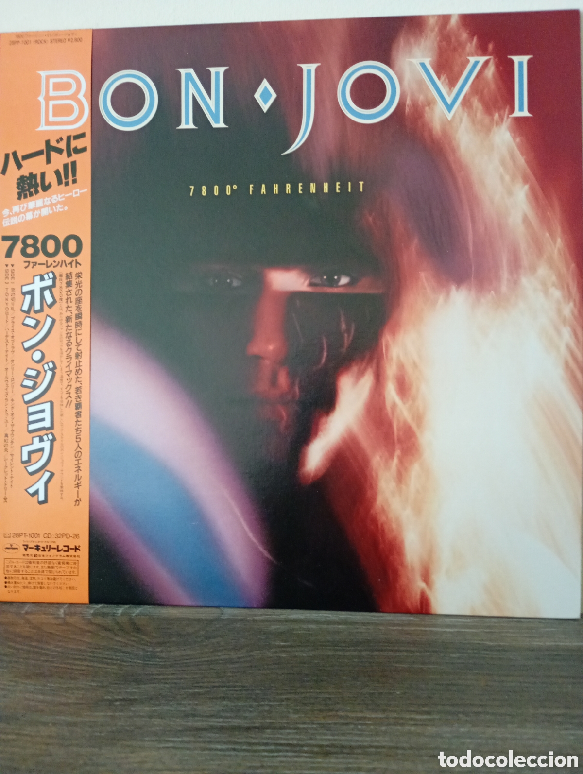 Discos de vinilo: Bon Jovi, 7800 Fahrenheit 1985. Made in Japan + poster, con Obi y encartes.