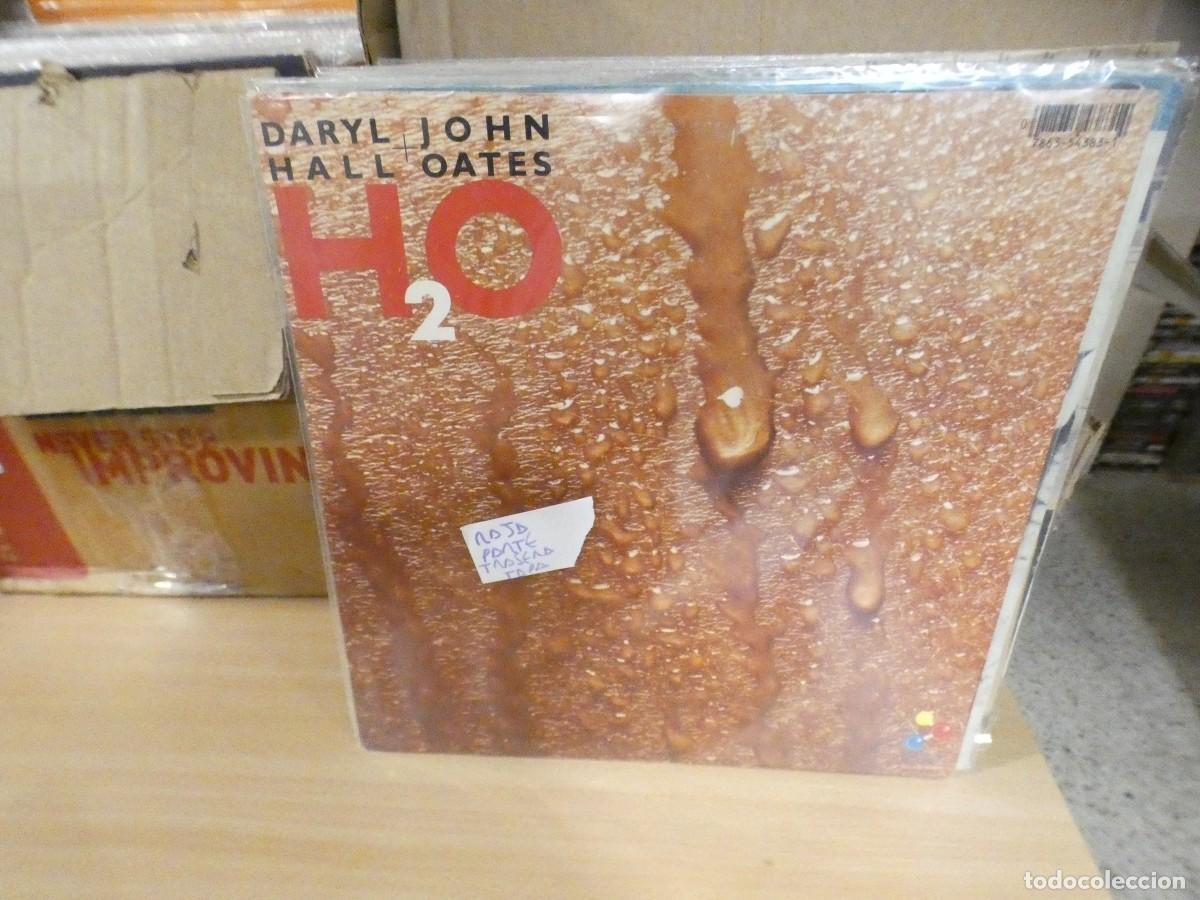 Discos de vinilo: ARKANSAS1980 CAJJ732 VINILO LEVE USO AUN CORRECTO DARYL HALL JOHN OATES TIENE UNA RAJA DETRAS