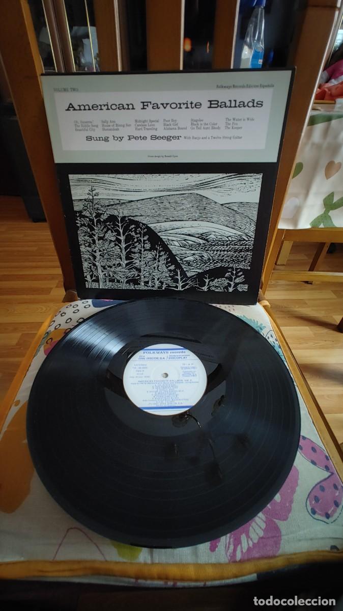 Discos de vinilo: PETE SEEGER-LP AMERICAN FAVORITE BALLADS-BUEN ESTADO