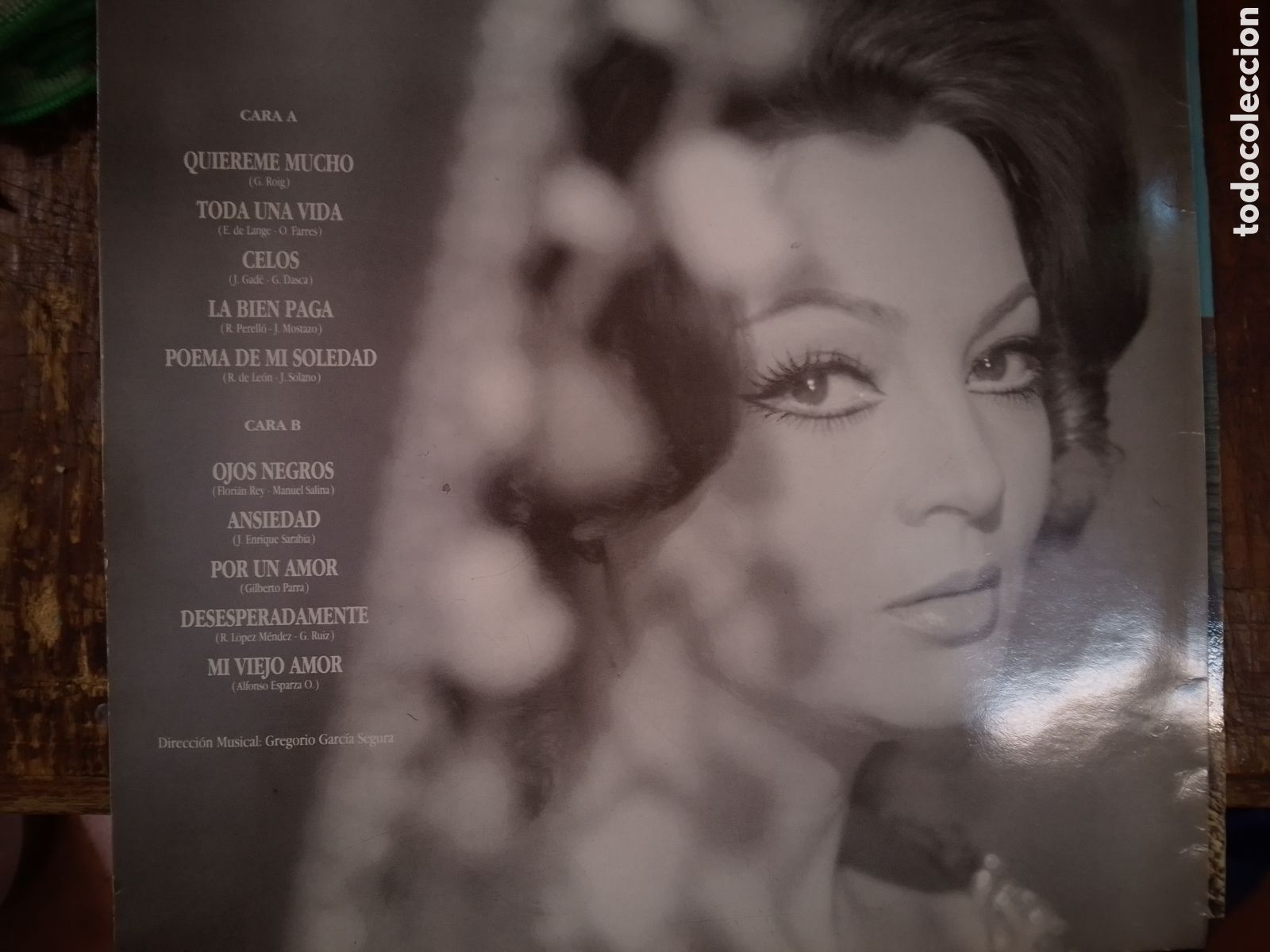 Discos de vinilo: SARA MONTIEL.SIEMPRE SARA. RCA. 1987 - Foto 3