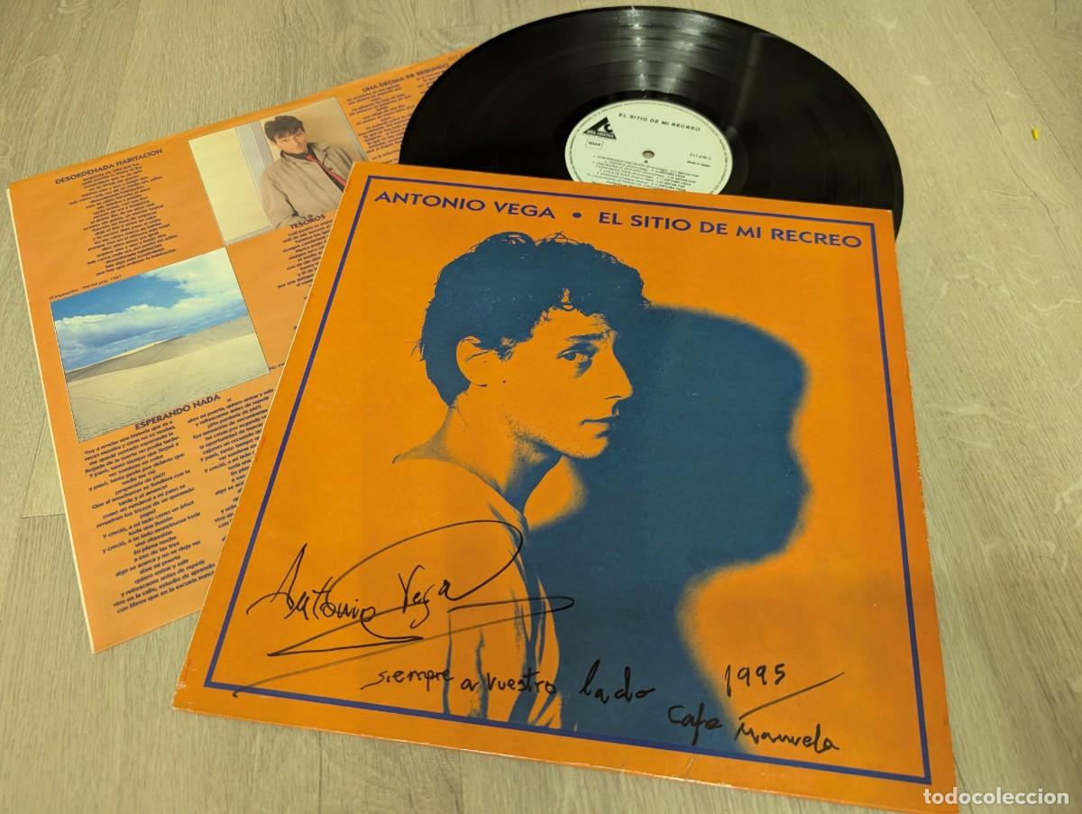 Discos de vinilo: ANTONIO VEGA - EL SITIO DE MI RECREO ..LP DE 1&ordf; EDICION CON LETRAS - 1992 - FIRMADO Y DEDICADO .