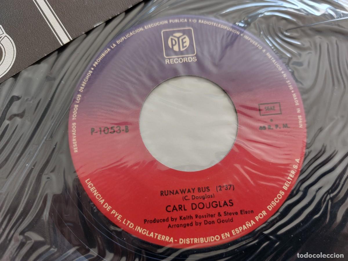 Discos de vinilo: CARL DOUGLAS - 45 Spain - MINT * RUN BACK - Foto 4
