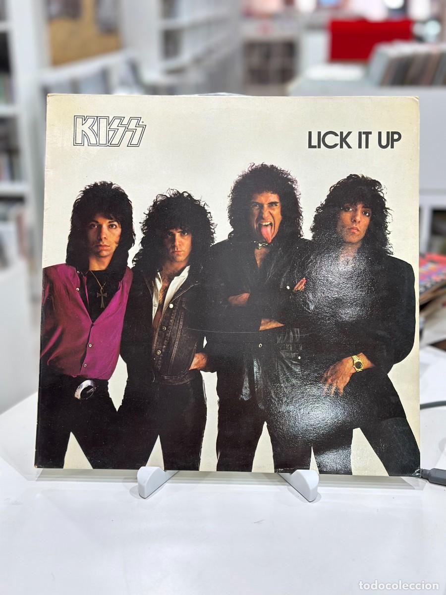 Discos de vinilo: Kiss - Lick It Up (LP) - Foto 1