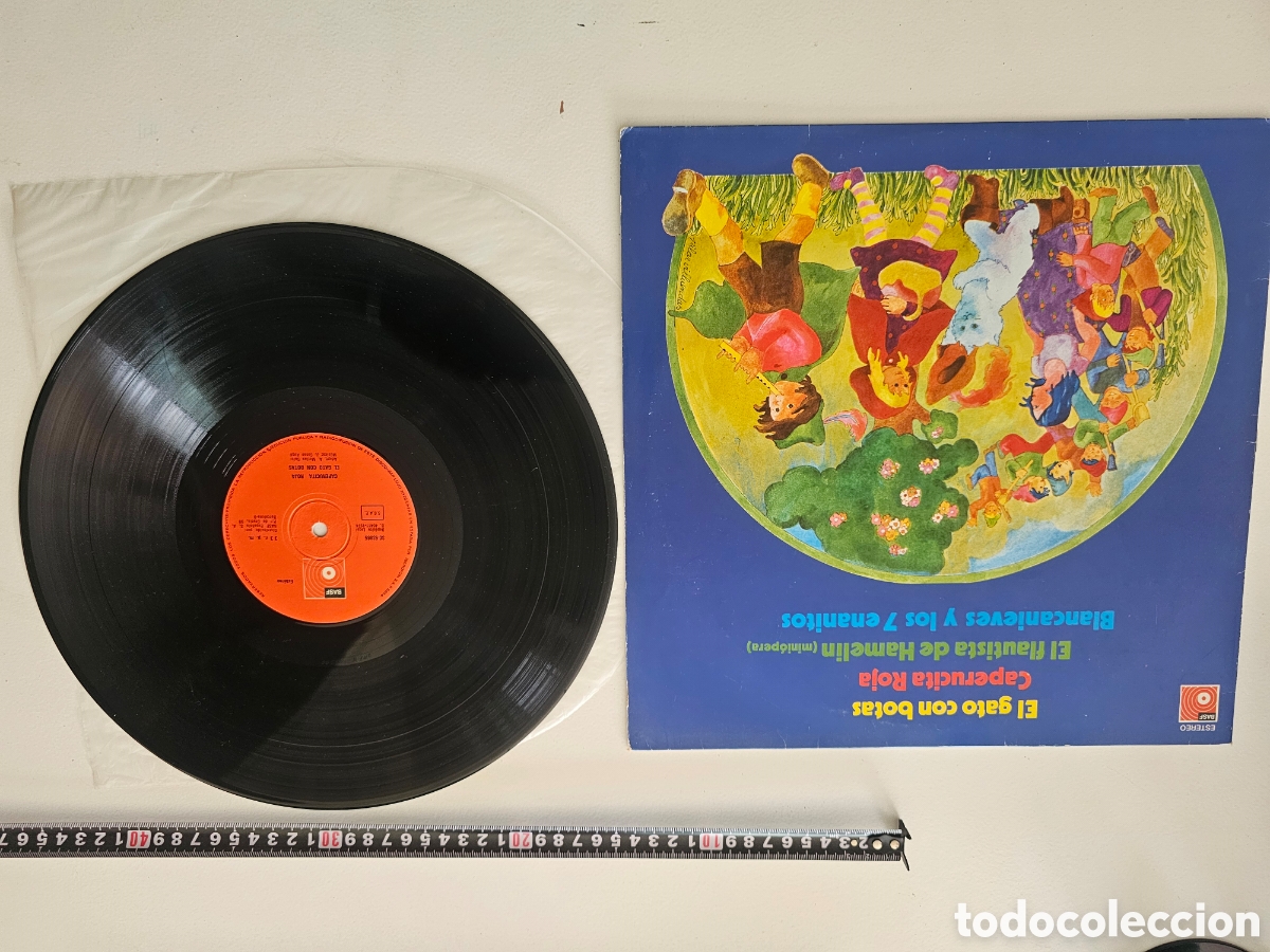 Discos de vinilo: Disco de vinilo de 33 RPM de Cuentos Caperucita Roja, Balncanieves, Gato con botas... 1975