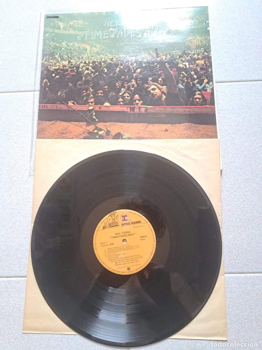 Discos de vinilo: NEIL YOUNG - LP - TIME FADES AWAY