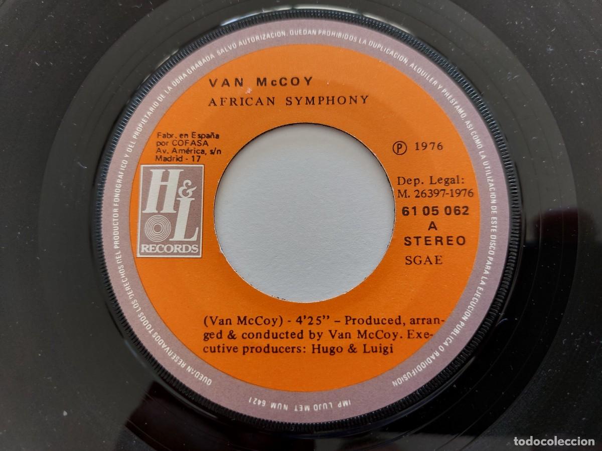 Discos de vinilo: VAN McCOY - 45 Spain * MINT * AFRICAN SYMPHONY / NIGHT WALK - Foto 3
