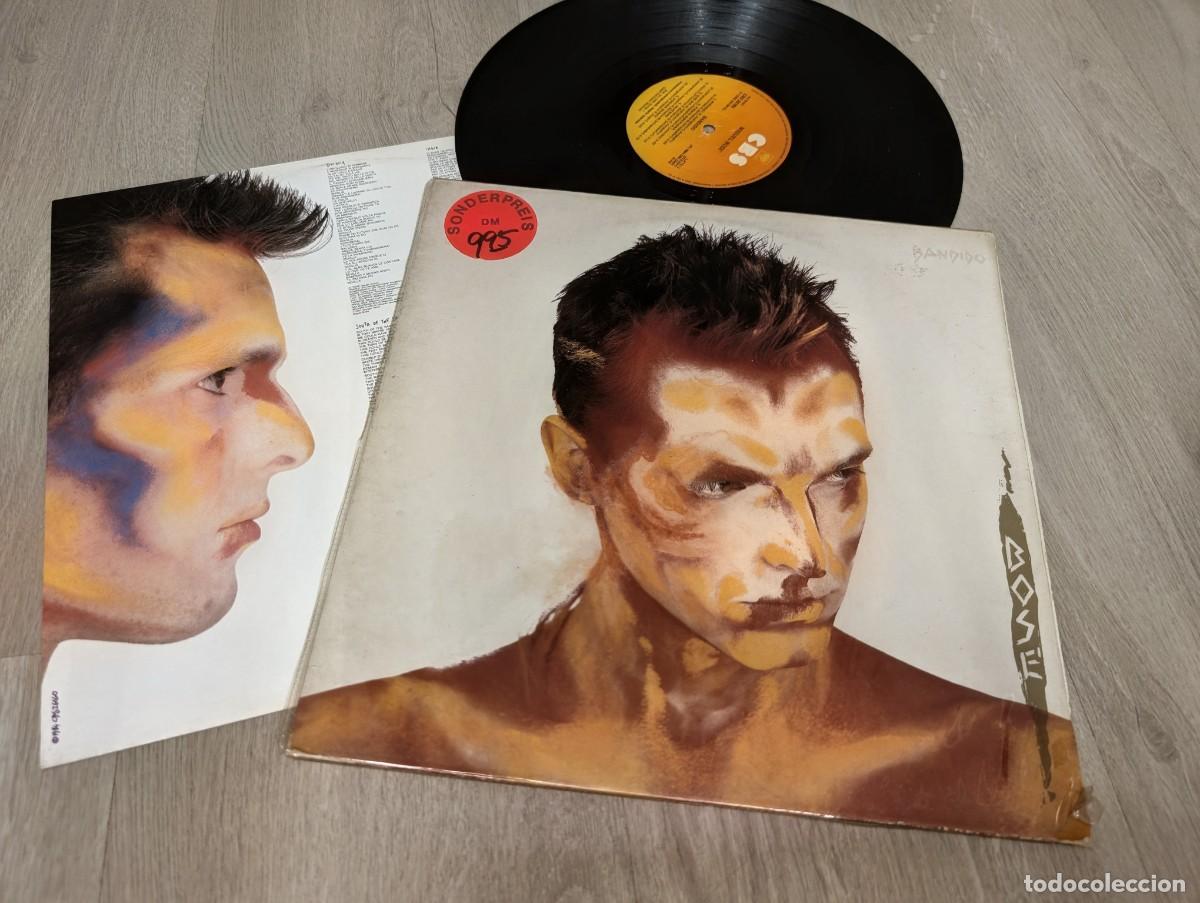 Discos de vinilo: MIGUEL BOSE - BANDIDO ..LP DE 1984 ...1&ordf; EDICION EN ITALIANO CON LETRAS ...FIRMADO Y DEDICADO.