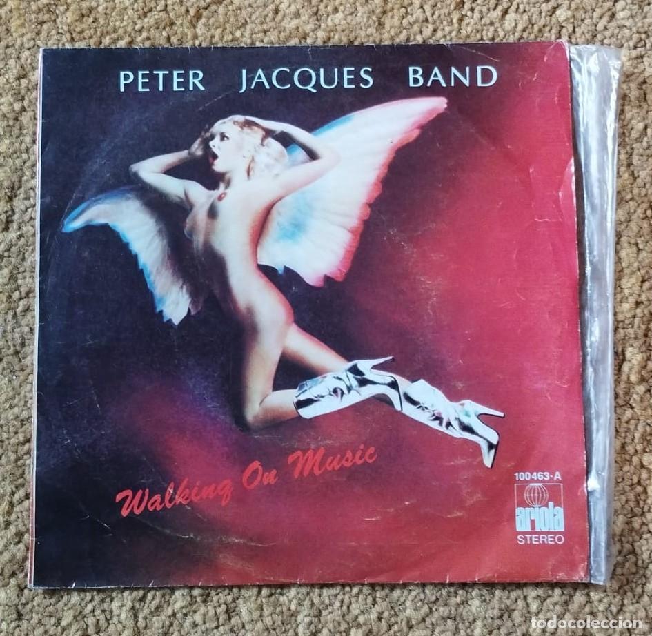 Discos de vinilo: SINGLE: PETER JACQUES BAND, WALKING ON MUSIC + FLY WITH THE WIND, ARIOLA, A&Ntilde;O 1979.