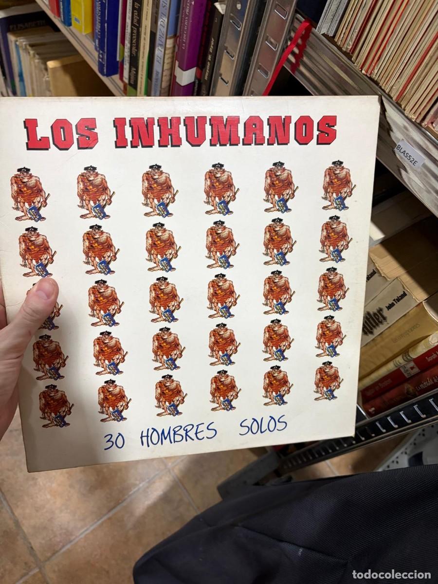 Discos de vinilo: BLAS52E disco vinilo LP &ndash; Los Inhumanos &ndash; 30 Hombres Solos.