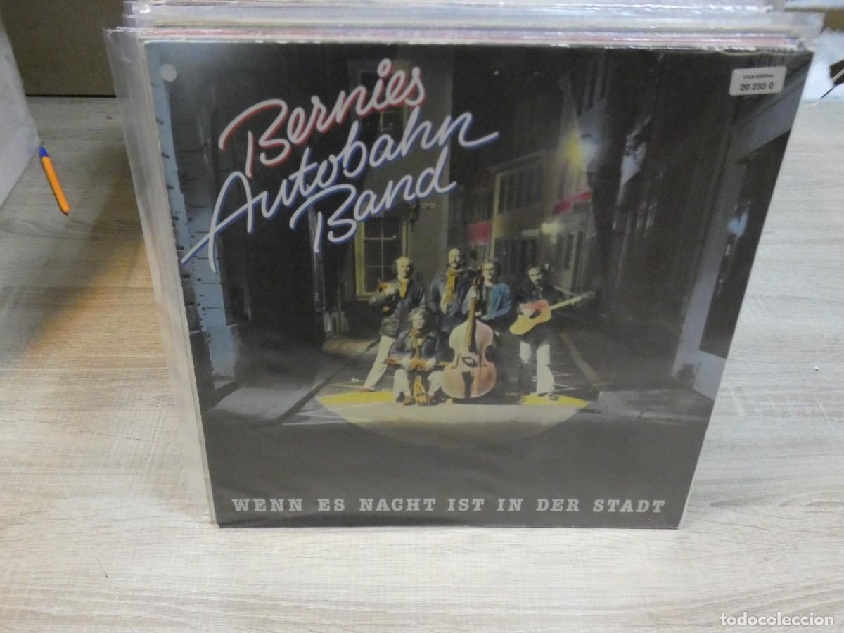 Discos de vinilo: ARKANSAS1980 LOTT752 VINILO BUEN ESTADO BERNIE&acute;S AUTOBAHN BAND CON ENCARTE