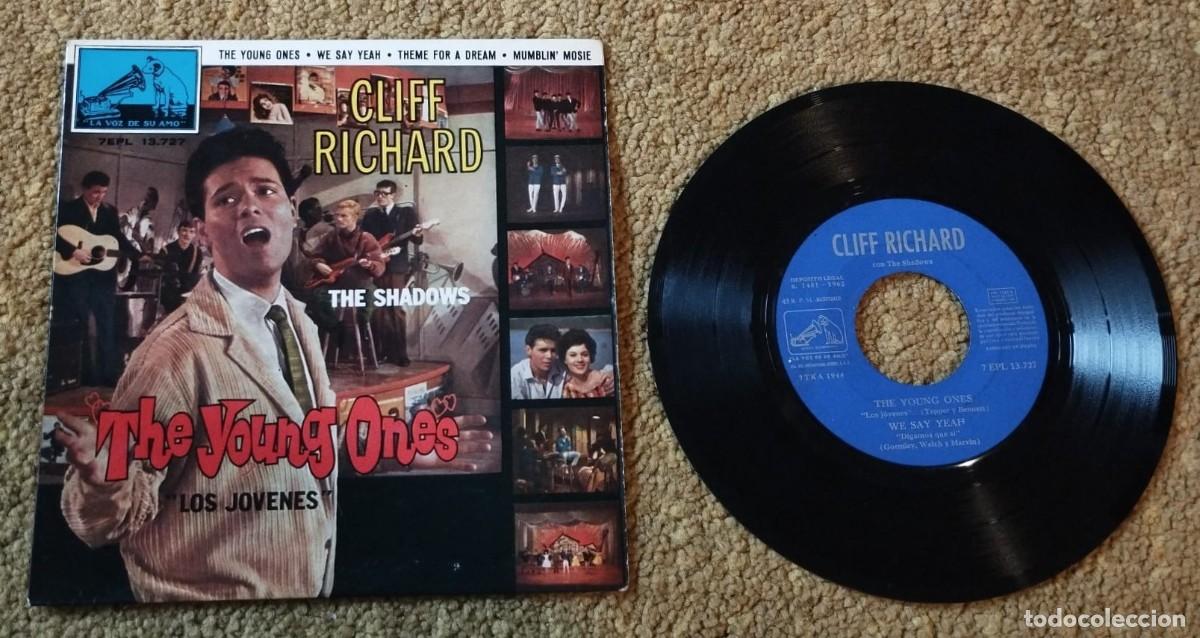 Discos de vinilo: SINGLE: CLIFF RICHARD, THE YOUNG ONES + WE SAY YEAH + THEME FOR A DREAM, LA VOZ DE SU AMO, A&Ntilde;O 1962.
