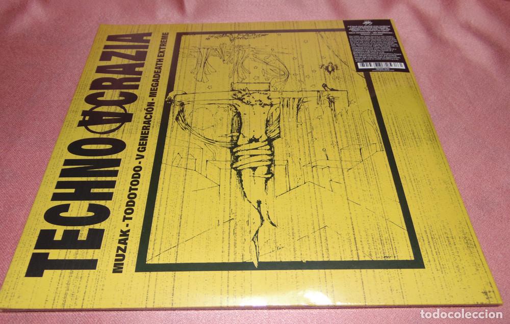 Discos de vinilo: TECHNOACRAZIA - LP VARIOS SYNTH-POP - DOBLE LP 2022 - NUMERADO Y A ESTRENAR