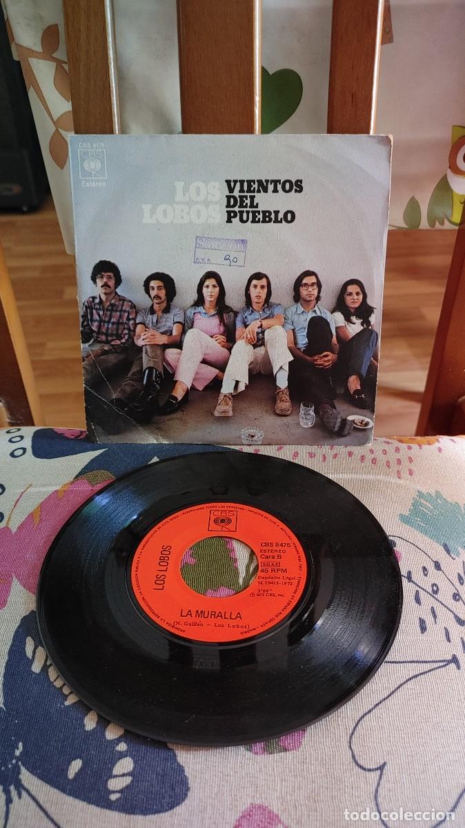 Discos de vinilo: LOS LOBOS-SINGLE VIENTOS DEL PUEBLO - Foto 1