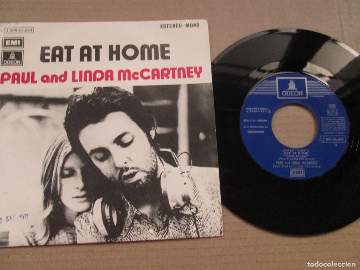 Discos de vinilo: PAUL & LINDA McCARTNEY - Eat at Home / Smile Away. Single, ed espa&ntilde;ola 7&rdquo; 1971. Magn&iacute;fico. VG+/NM