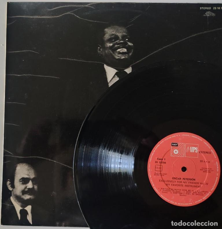 Discos de vinilo: Oscar Peterson. Exclusively for my friends vol IV. My favorite instrument. MPS 1976 portada The trio