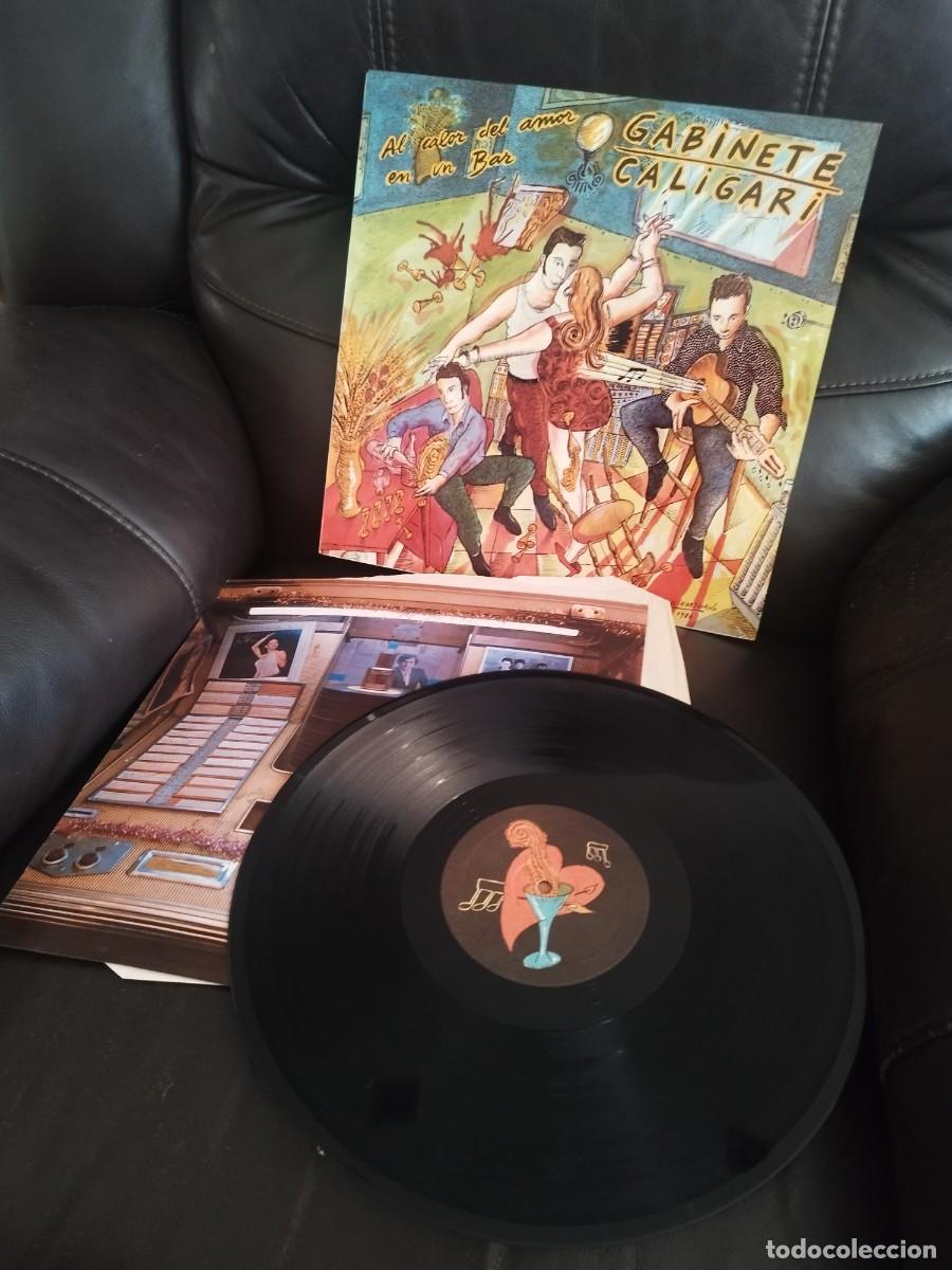 Discos de vinilo: Gabinete Caligari &ndash; Al Calor Del Amor En Un Bar. Vinilo lp en muy buen estado.