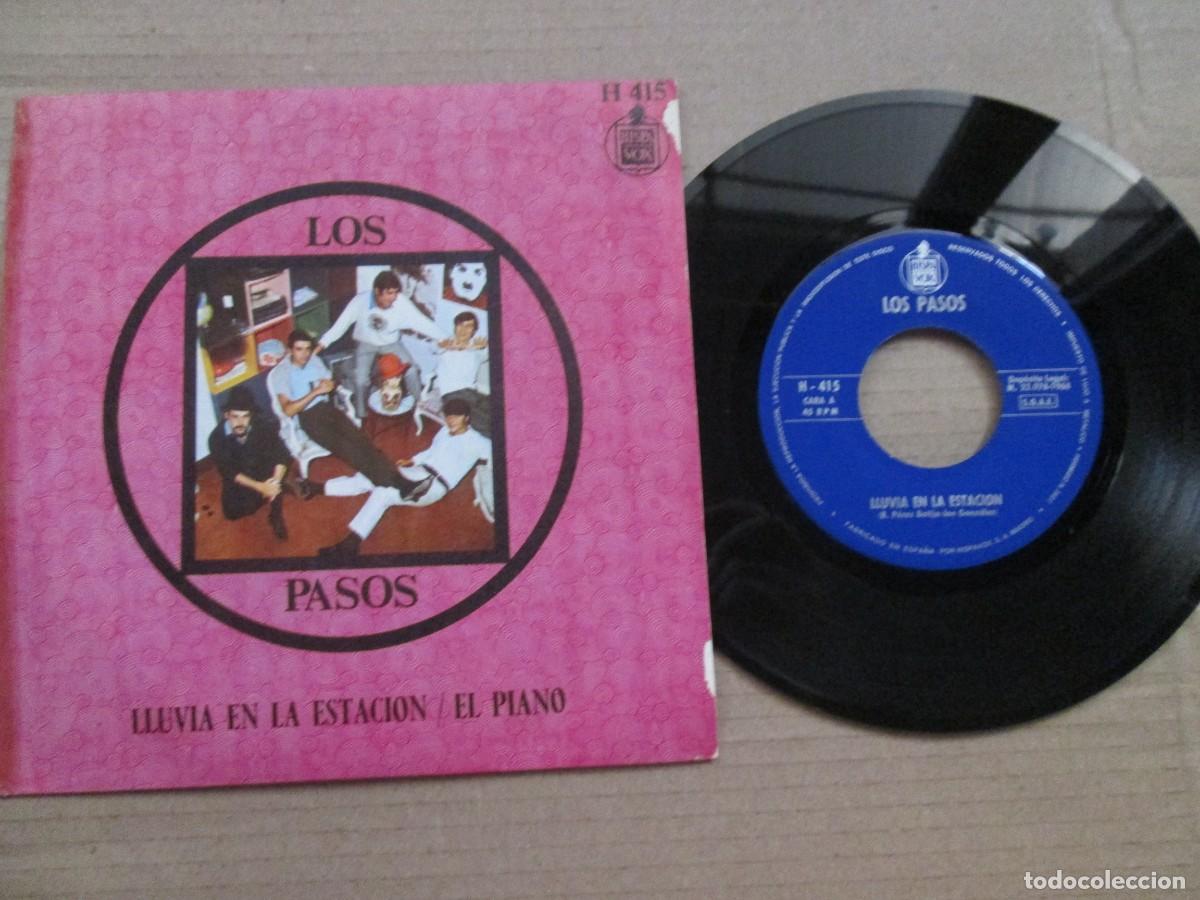 Discos de vinilo: LOS PASOS - Lluvia en la estaci&oacute;n / El Piano. Single, ed espa&ntilde;ola 7&rdquo; 1968. Buen estado (VG/VG+)
