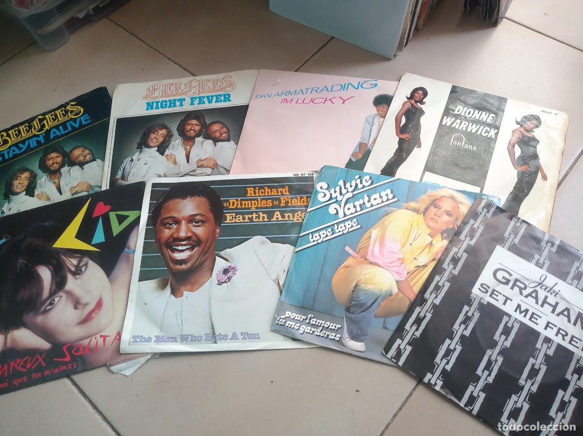 Discos de vinilo: LOTE 25 SINGLES VARIADOS. - Foto 3