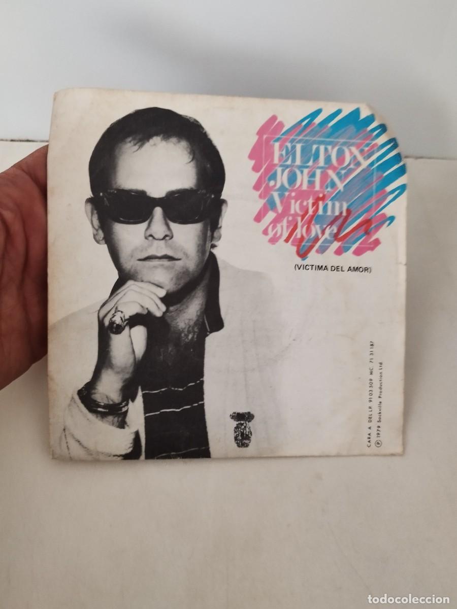 Discos de vinilo: Elton John &ndash; Victim Of Love. Vinilo single.