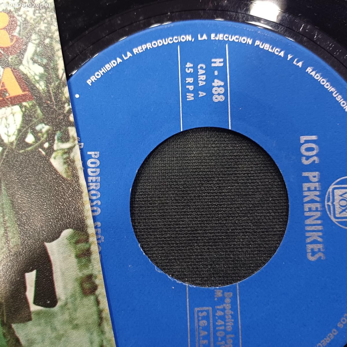 Discos de vinilo: LOS PEKENIKES/PODEROSO SE&Ntilde;OR/SINGLE. - Foto 2