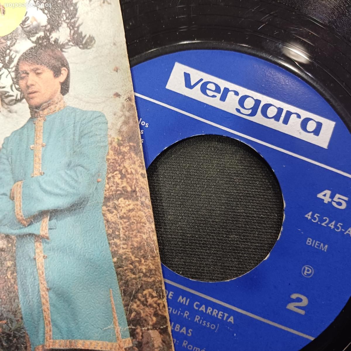 Discos de vinilo: LOS ALBAS/KYRIE ELEISON/SINGLE. - Foto 2