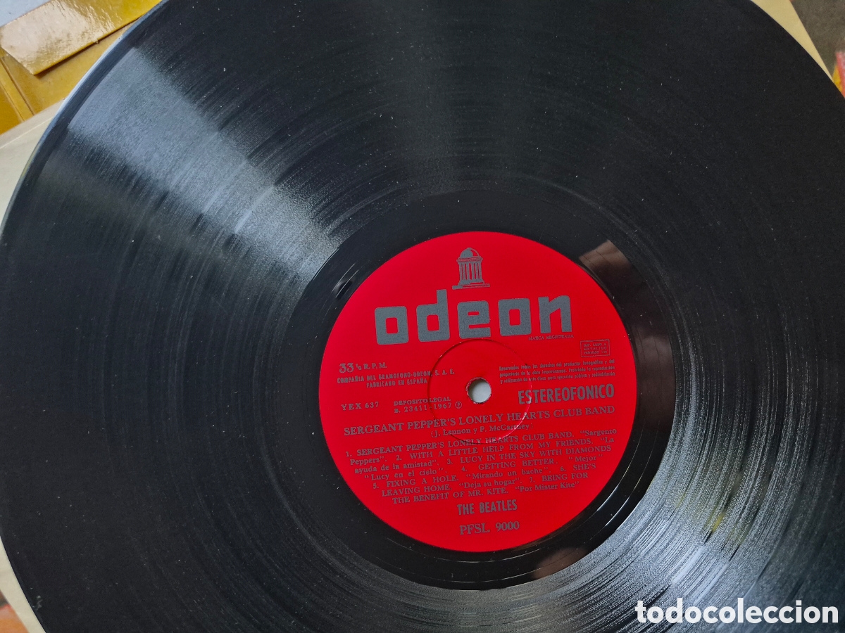 Discos de vinilo: THE BEATLES SGT. PEPPERS PRIMERA EDICI&Oacute;N ESPA&Ntilde;OLA DE 1969 LABEL ROJO ESPA&Ntilde;A EST&Eacute;REO RARO