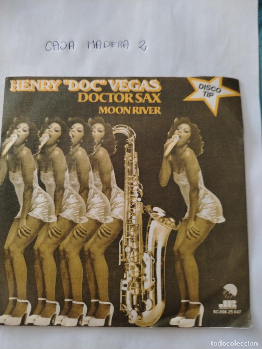 Discos de vinilo: Single vinilo Henry doc Vegas, doctor sax, moon river