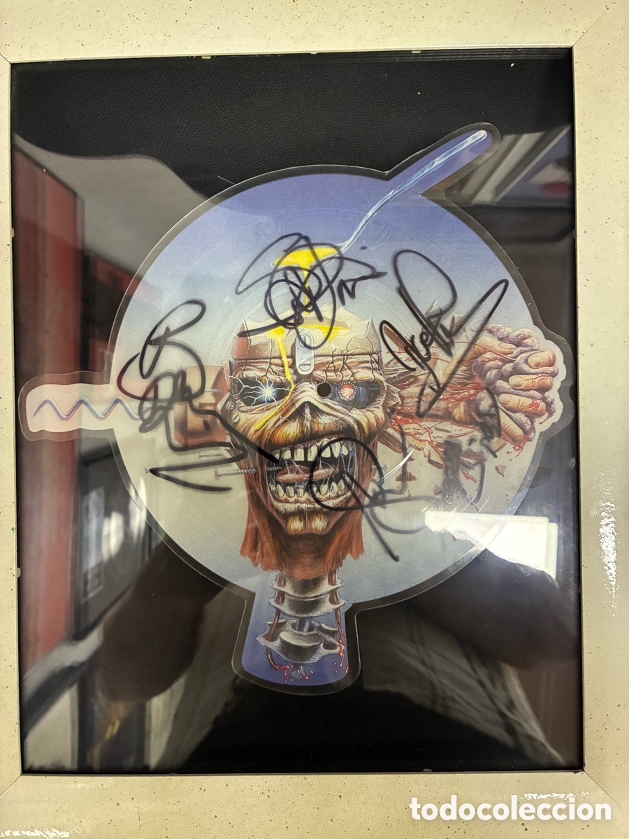 Discos de vinilo: Iron Maiden picture disc firmado
