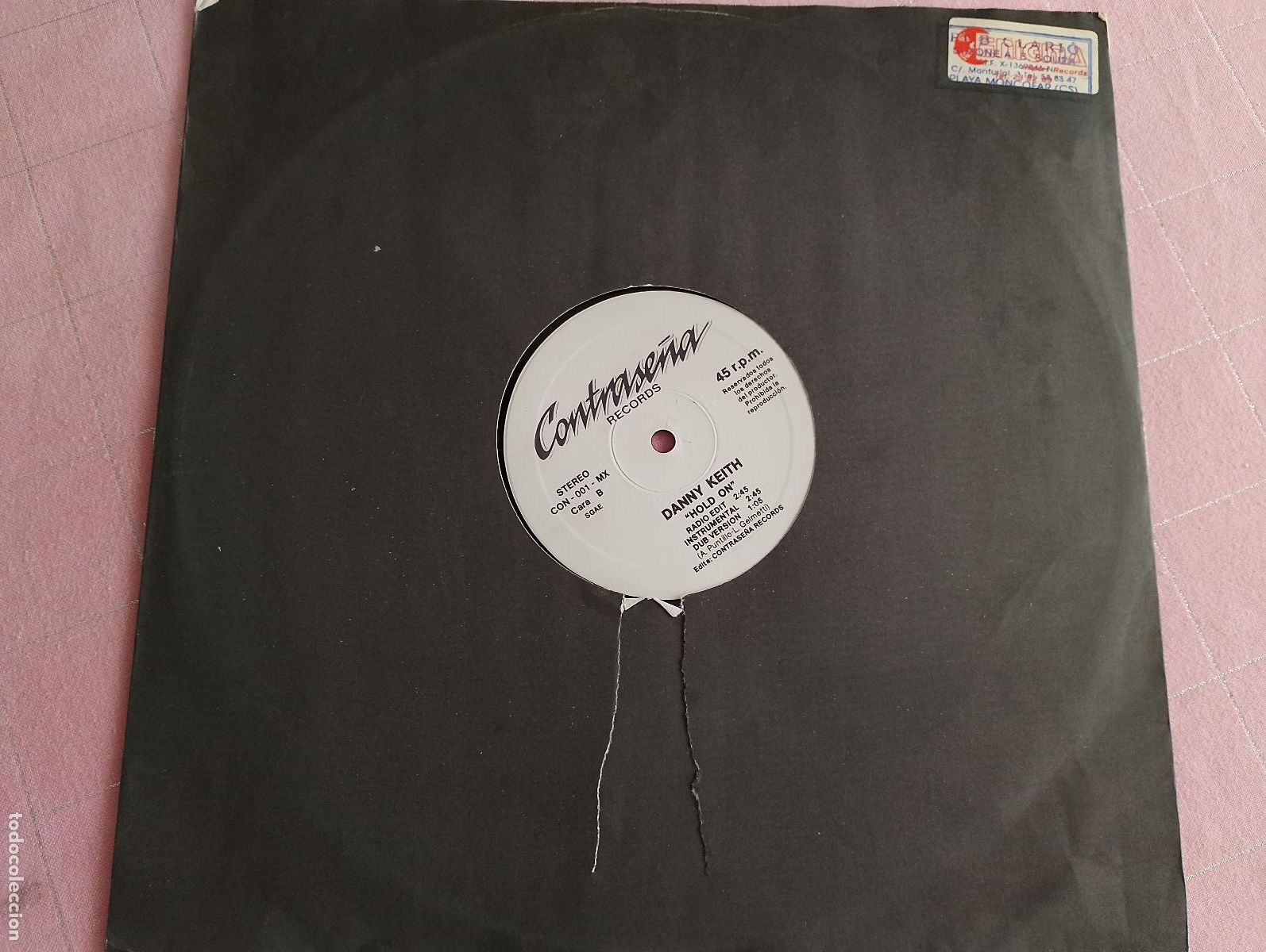Discos de vinilo: Danny Keith &lrm;&ndash; Hold On, contrase&ntilde;a records, Spain, 1992, Electronic, Eurobeat, Hi NRG