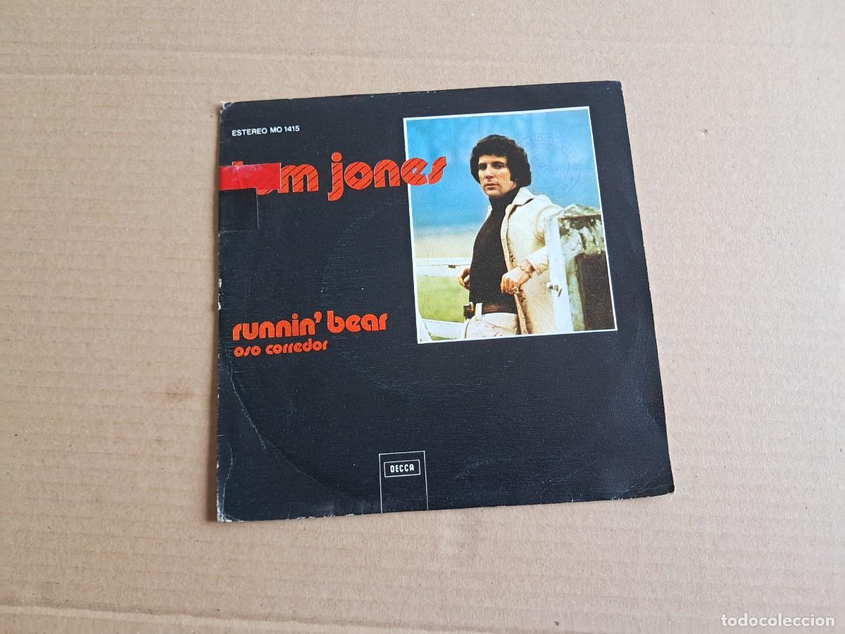 Discos de vinilo: TOM JONES - RUNNIN BEAR SINGLE 1974 EDICION ESPA&Ntilde;OLA