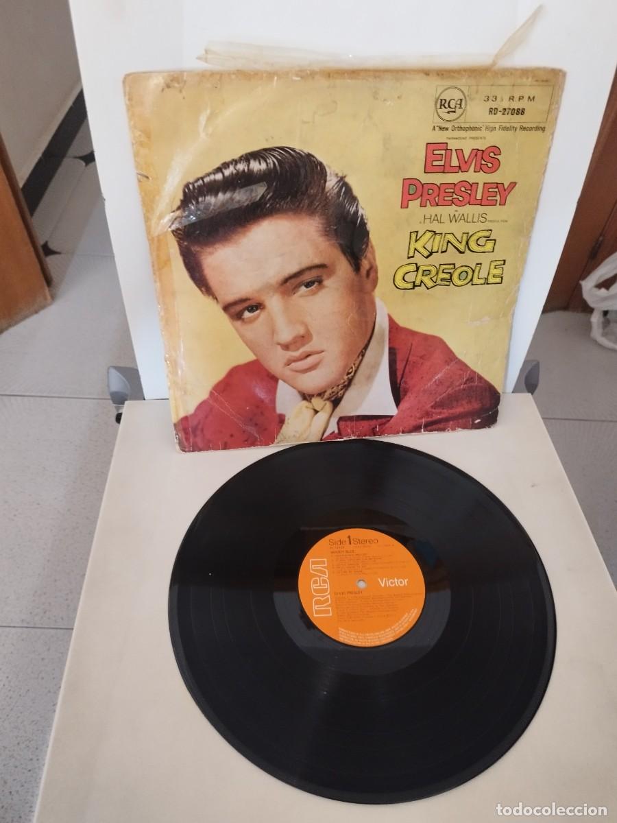Discos de vinilo: Disco Elvis &ndash; Moody Blue. Con funda, King creole.