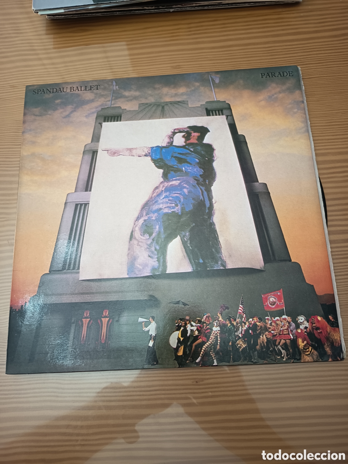 Discos de vinilo: Disco LP del grupo Spandau Ballet. - T&iacute;tulo del &aacute;lbum: Parade. - Formato: Vinilo. Portada y vinilo