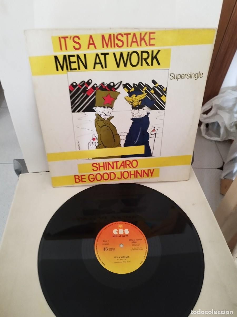 Discos de vinilo: Men At Work &ndash; It's A Mistake. Vinilo maxi single.
