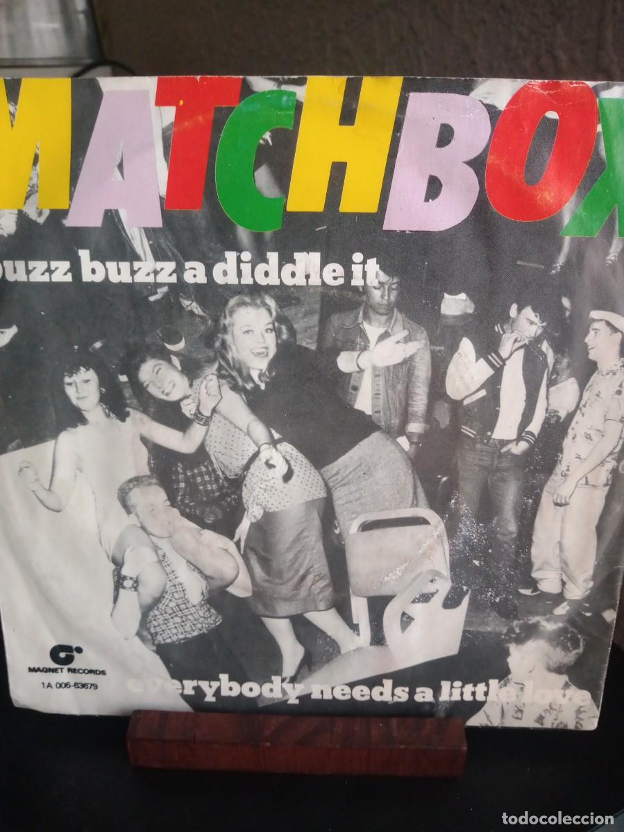 Discos de vinilo: MATCHBOX - BUZZ BUZZ A DIDDLE IT - SINGLE.