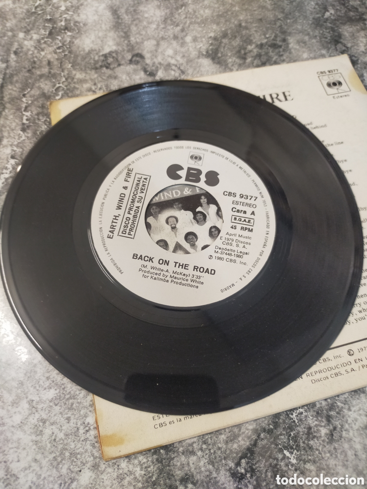 Discos de vinilo: Single EARTH WIND & FIRE BACK ON THE ROAD - Foto 4