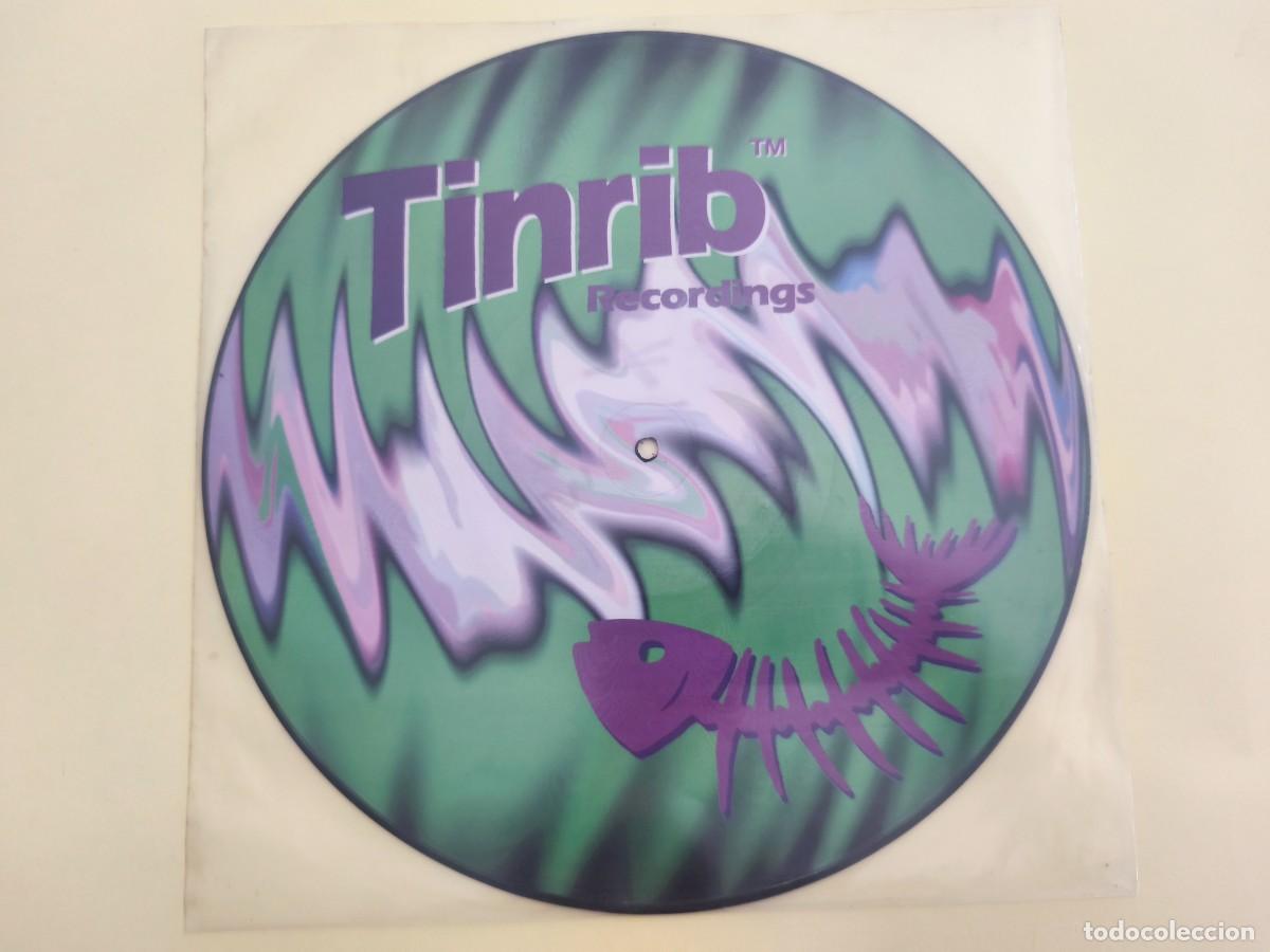 Discos de vinilo: D.R. Base vs. Karim - N.W.A. / Dream Within '96
