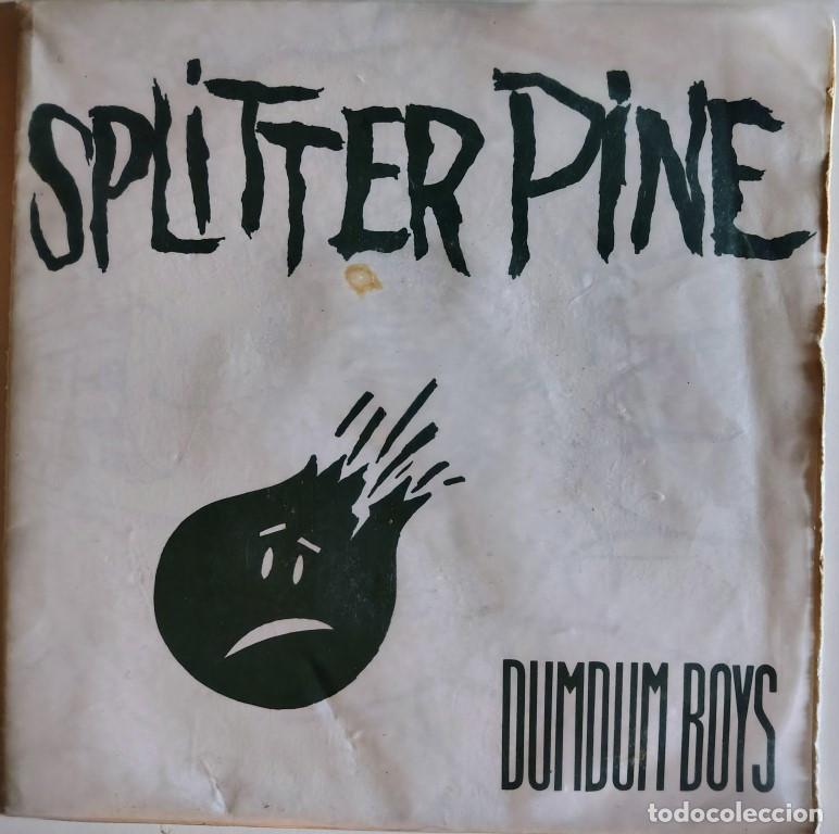 Discos de vinilo: DumDum Boys. Splitter pine. CBS, Norway 1989 single (cover poster green print)