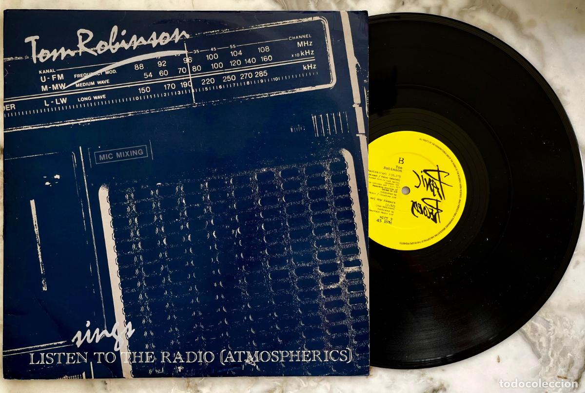 Discos de vinilo: TOM ROBINSON. LISTEN TO THE RADIO. MAXI SINGLE UK 3 TEMAS