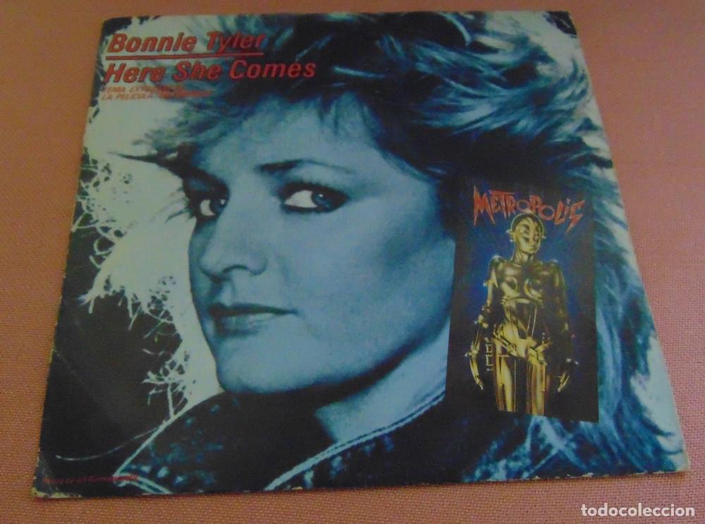 Vinyl records: Bonnie Tyler &ndash; Here She Comes - Tema Extraido De La Pelicula &rdquo;Metropolis&rdquo; - SINGLE PROMO 1984