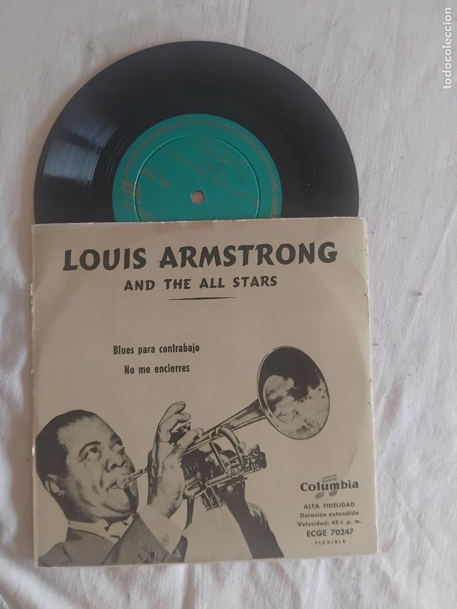 Discos de vinilo: LOUIS ARMSTRONG AND THE ALL STARS. BLUES PARA CONTRABAJO / NO ME ENCIERRES. SINGLE COLUMBIA. 1956.